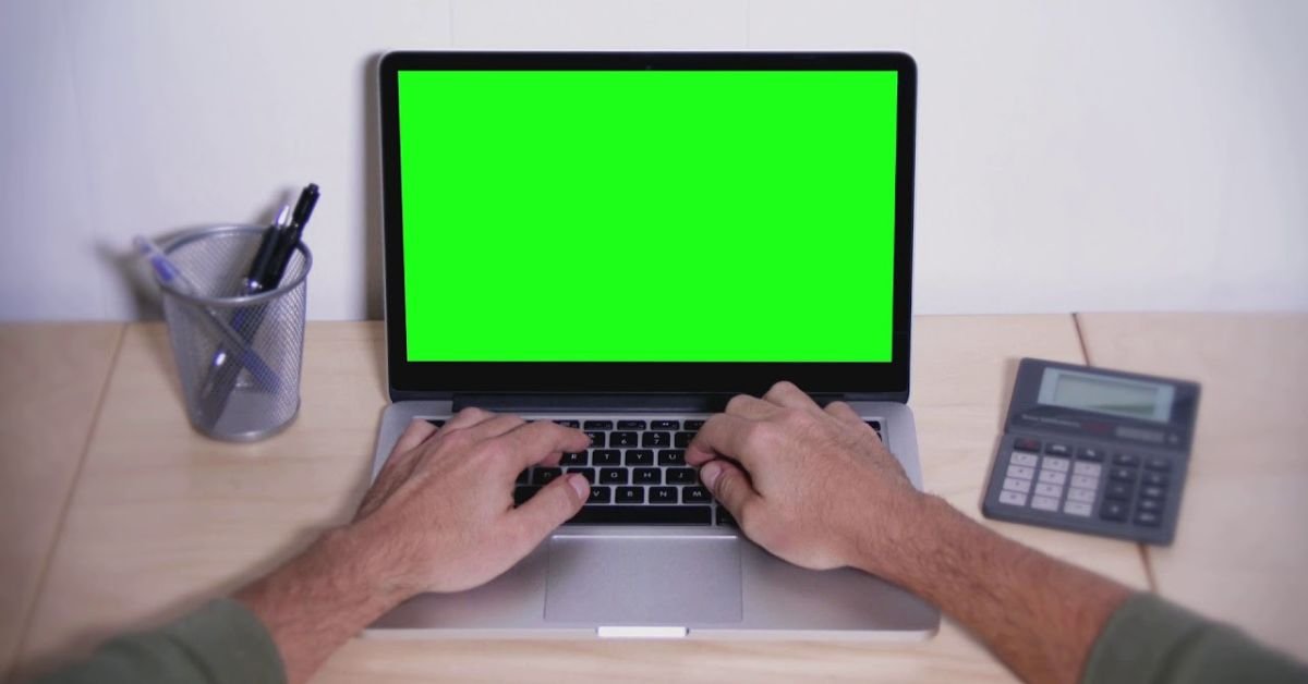 how to fix laptop green screen