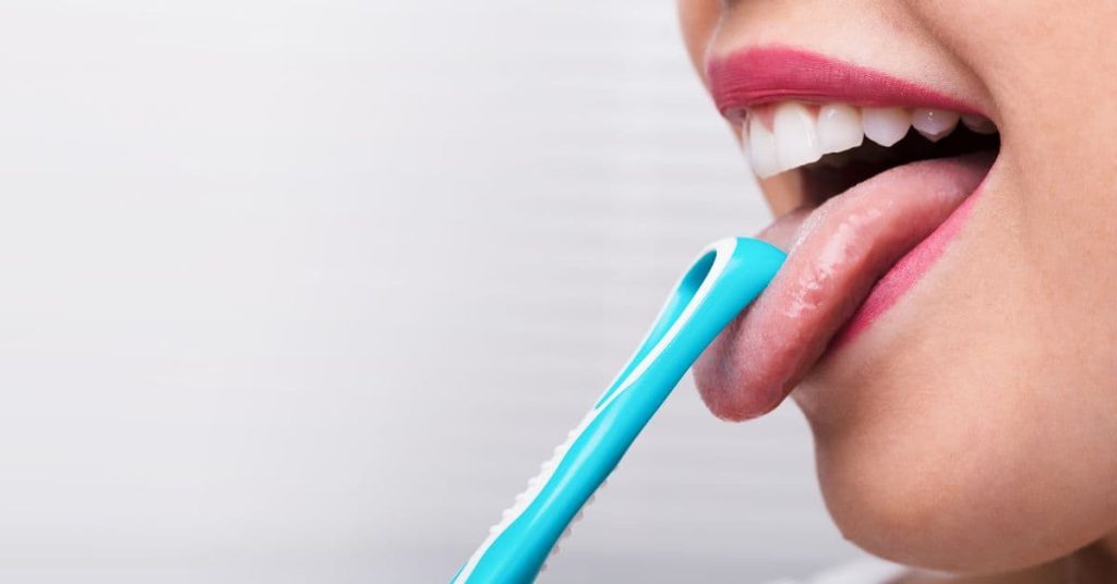 How to Clean Your Tongue